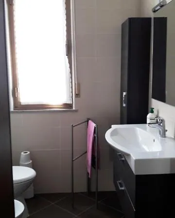 Angolo Piscina Apartment *